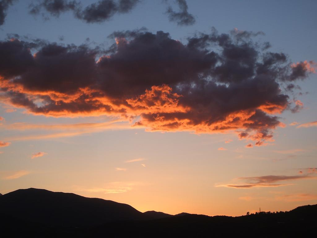 Nel Cielo... Di Barga Hotel Exterior photo