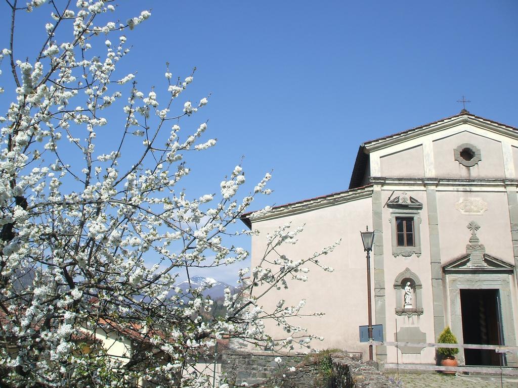 Nel Cielo... Di Barga Hotel Exterior photo